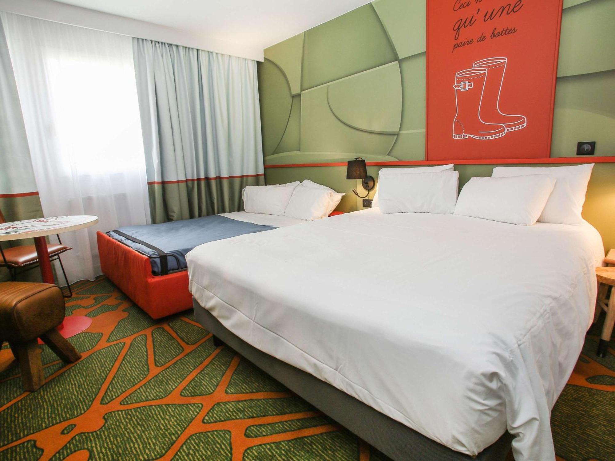 Ibis Styles Lisieux Normandie Exterior photo