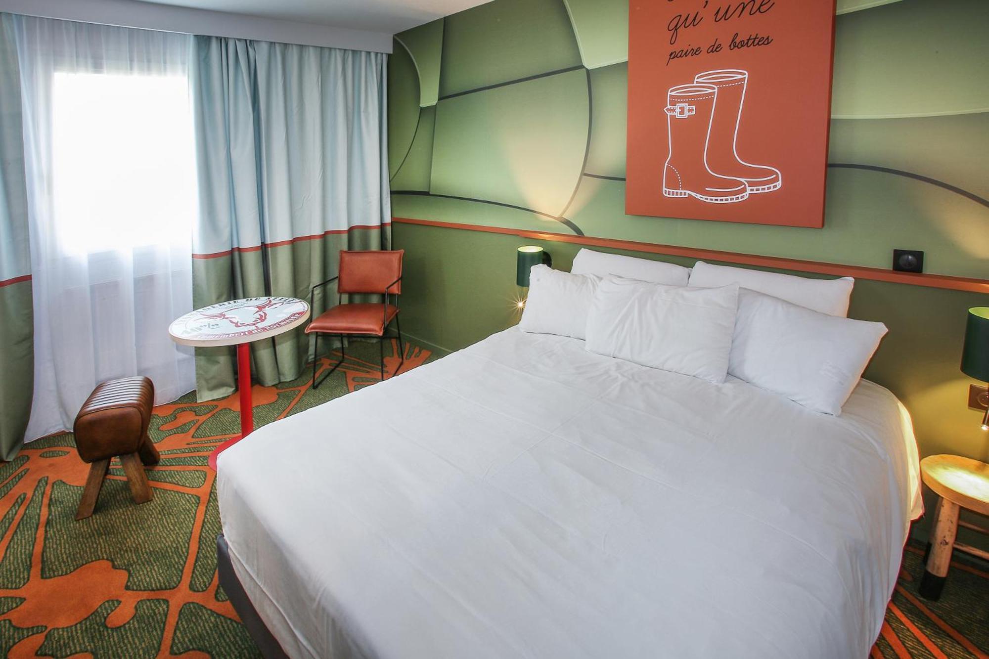 Ibis Styles Lisieux Normandie Exterior photo