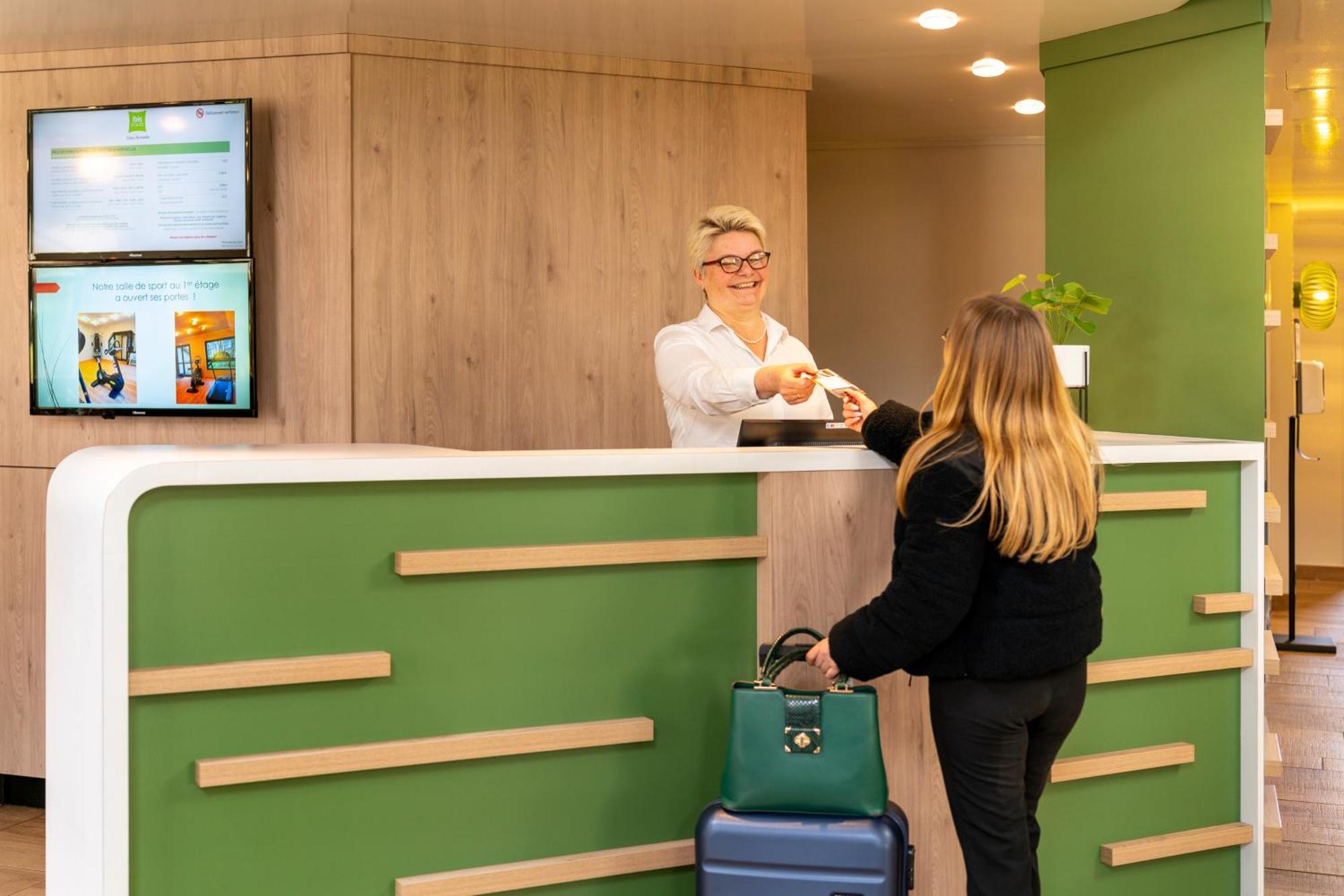 Ibis Styles Lisieux Normandie Exterior photo